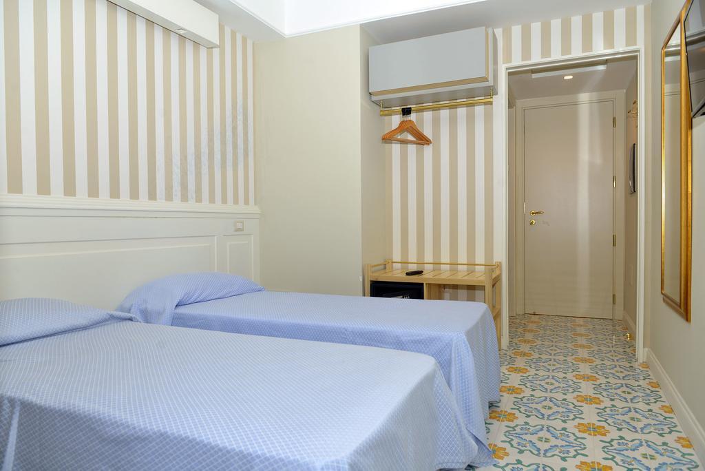 Quarto Duplo com Varanda
